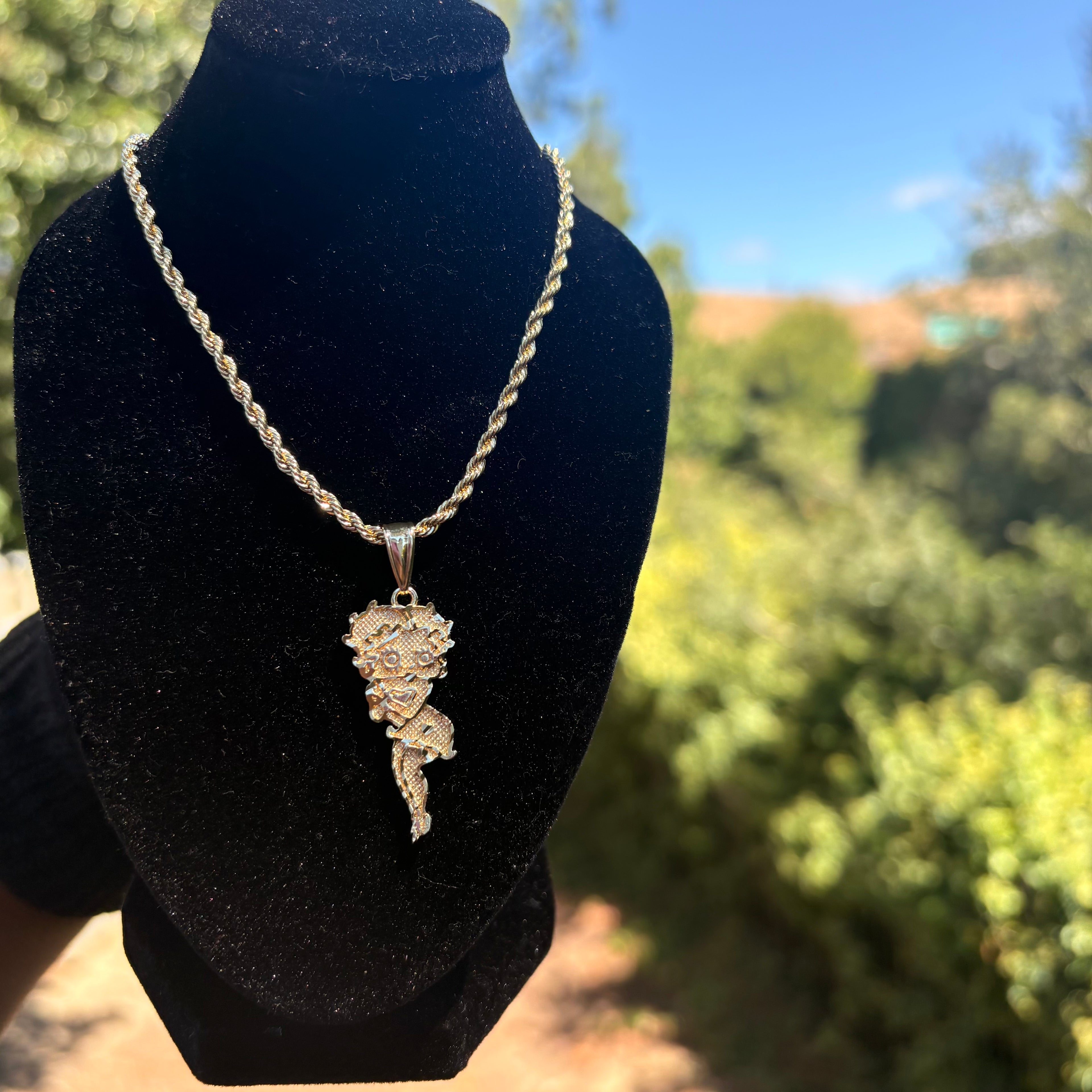 BB Body Necklace