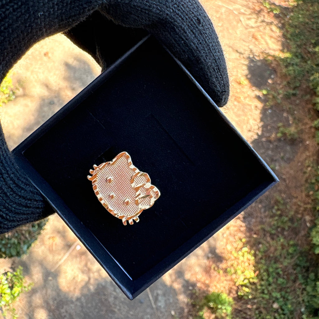 Jumbo HK Face Ring