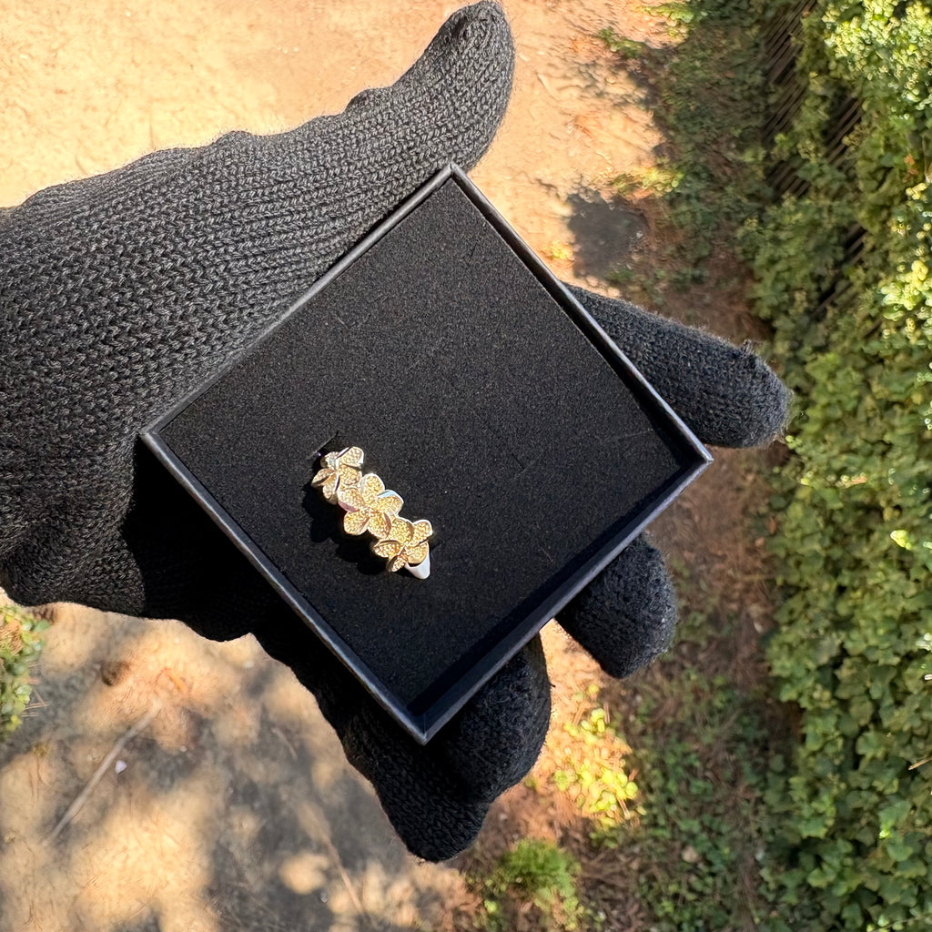 3 Hibiscus Ring
